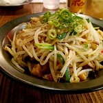 権堂大衆酒場 吟屋 - もやし炒め(480円)