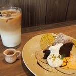 cafe ボナノッテ - アイスカフェラテ＆ガトーショコラ　\850