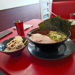 家系ラーメン 王道家 - 