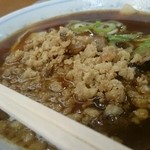 ラーメン専門店 まるたや - ラーメンに天かす(背脂の唐揚げ・もちろん無料)をたっぷりトッピング