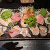 すし居酒屋 樽 - 先ずは必ず出される刺盛り11点