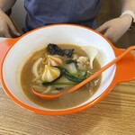 一品香麻辣燙 - 