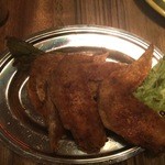 ワイマーケットブルーイングキッチン - チキンウイングです。