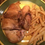 ワイマーケットブルーイングキッチン - ロティサリーチキンのハーフです。