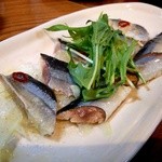 居酒屋 兀突骨 - サンマのオイル漬け
