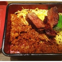 焼肉・しゃぶしゃぶ たちばな ヒルトンプラザイースト店 - 牛フィレステーキ重