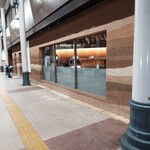 Paleo Brew Cafe - 駅前　マリオット　ホテルの隣のビル