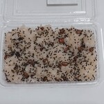 深川 伊勢屋 - 料理写真:赤飯パック(ごま塩掛け)￥540