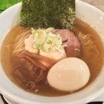 Hitsujito Ookami - 塩ラーメン 大盛 味玉  〆て900円也