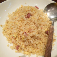 青菜 丸の内ブリックスクエア店 - 中国ハムと黄ニラの炒飯