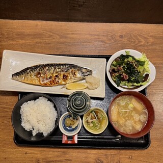 真心酒菜　一帆 - 料理写真:焼き鯖定食　1,300円