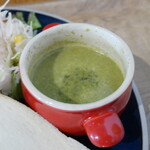 サンドイッチ&コーヒー フレスコ サンド カフェ - 青汁スープ。