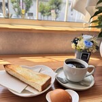 My Cake - 심플한 모닝 세트도 저렴하게 여유롭게 즐길 수 있습니다. 커피가 맛있습니다.