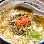 旭川ラーメン熊ッ子 - チンジャオロースーラーメン850円