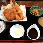 Mikiya - ほたてクリームコロッケと海老フライ定食 \850