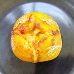 モクノネ - 根菜ソテーとモッツァレラパン