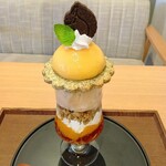 kiki cafe - 和紅茶と桃のパフェ