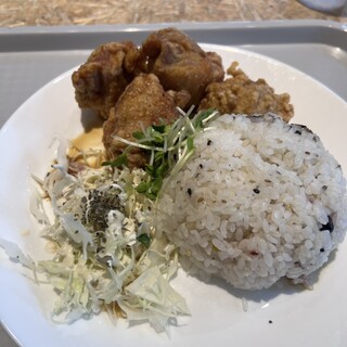 ロハスカフェARIAKE_1