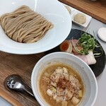 鶏塩麺リオン - 料理写真:
