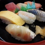 Ikezushi - Bランチのお寿司アップ