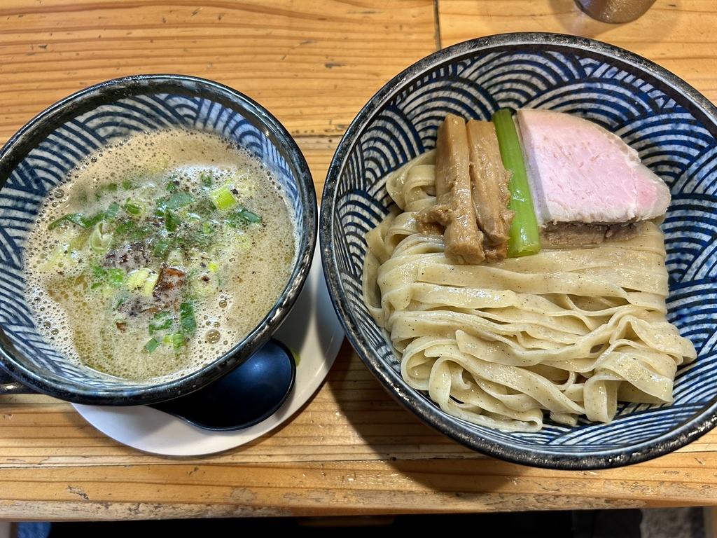 極 麺 青 二 犀