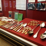 奈良ホテル - 最近倉庫から出てきた、見事なカトラリーコレクション
