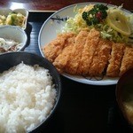 緑屋食堂 - 2014/05/01 12:50訪問　黒豚トンカツ定食