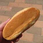 飯塚パン店 - コッペの裏側