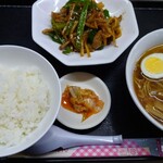 めん・ぱる - ランチ ハーフラーメン 1000円