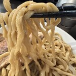 今を楽しめ - 極太平打ち麺