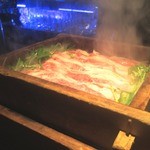 ダイナミックキッチン＆バー 燦 - メインは神戸牛水煙蒸し