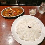 DEVIL CURRY - 料理写真: