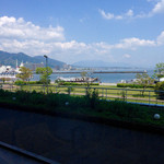 THE GARDEN - 眼前の琵琶湖は花噴水にビアンカの佳景