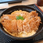 かつ庵 - 料理写真:熟成ロースかつ丼＠￥600円（-50円クーポン使用）