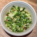 クリスプサラダワークス - 料理写真:ローストポテトシーザー(1,198円)