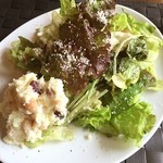 PASTAVOLA - デリ付きサラダ