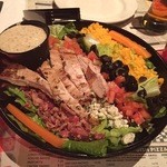 Miller’s Pub - 乱暴だが実質豊かなコブサラダ