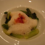 オーベルジュ・ド・リル - オマール海老のセジール　春の青野菜添え　モリーユ茸のクーリと焦がしバターの泡