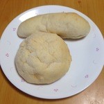 ベーカリーグラース - ベーカリーグラースのメロンパンとイモパン