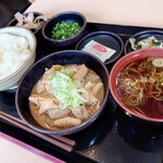 ゆで太郎 - 「ニラにんにくもつ煮定食」①