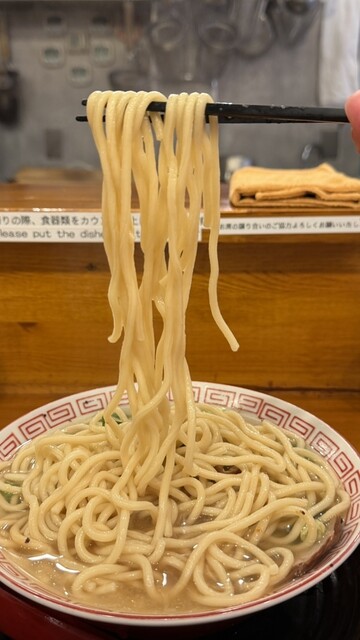 麺屋 7.5Hz 黒門市場店 （ナナテンゴヘルツ） - 近鉄日本橋/ラーメン