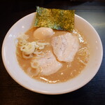 久留米とんこつラーメン とん八。 - 料理写真: