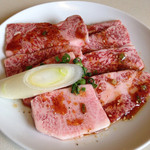 友琉館 - 葉山牛カルビ Apr/2015