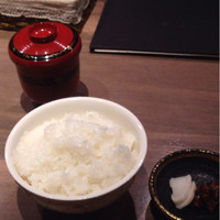 神戸牛炉窯焼ステーキ 雪月風花 北野坂 - 漬け物がもっと欲しい。釜焚きですがおこげは無しで。