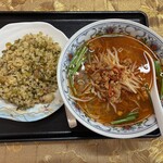 台湾料理 紅灯籠 - 
