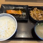 吉野家 - 料理写真:牛金目鯛定食