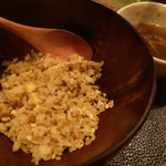 シャカ - シメのニンニクチャーハン