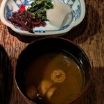 他人吉 - 漬物、赤出汁