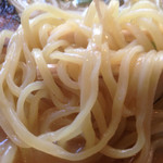Ramen Ichi Yoshi - 醤油とんこつラーメン 麺拡大＠2015/04/30