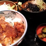 Yamano Saru - 鶏竜田揚げ丼と岩のりそば